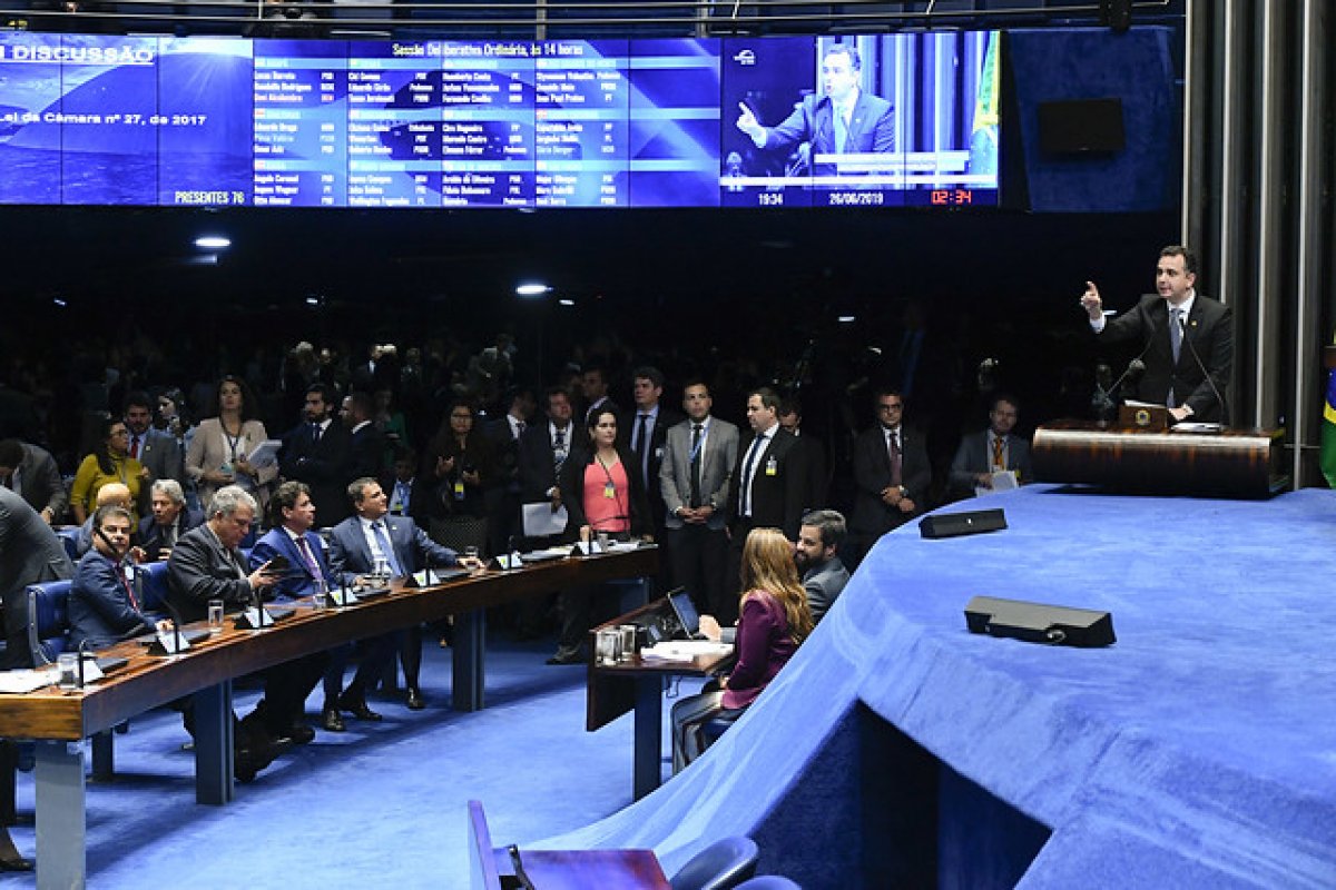 Senado aprova Dez Medidas contra a Corrupção e abuso de autoridade