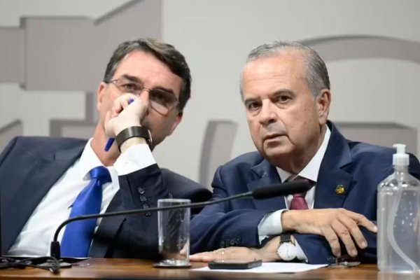 [Rogério Marinho diz ter sido surpreendido por fuga de Flávio Bolsonaro do Brasil]