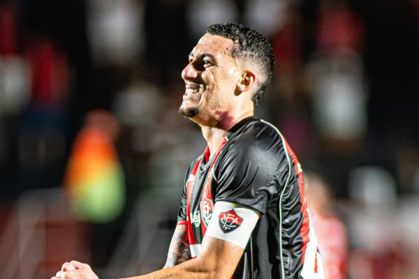 [Baralhas pode reforçar o Vitória na reta final do Campeonato Brasileiro]
