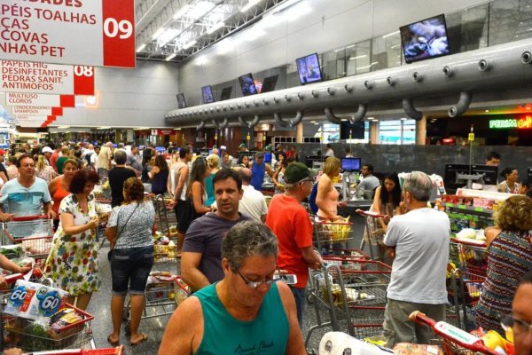 [Consumo alimentar aumentou 6,5% após proibição das bets no Brasil  ]