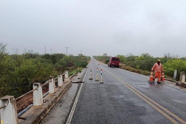 [Governo monitora cidades e rodovias atingidas durante fortes chuvas na Bahia]