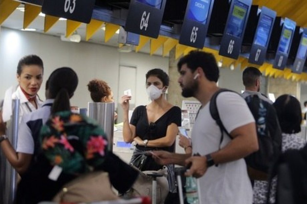 Governo publica novas restrições para entrada de estrangeiros