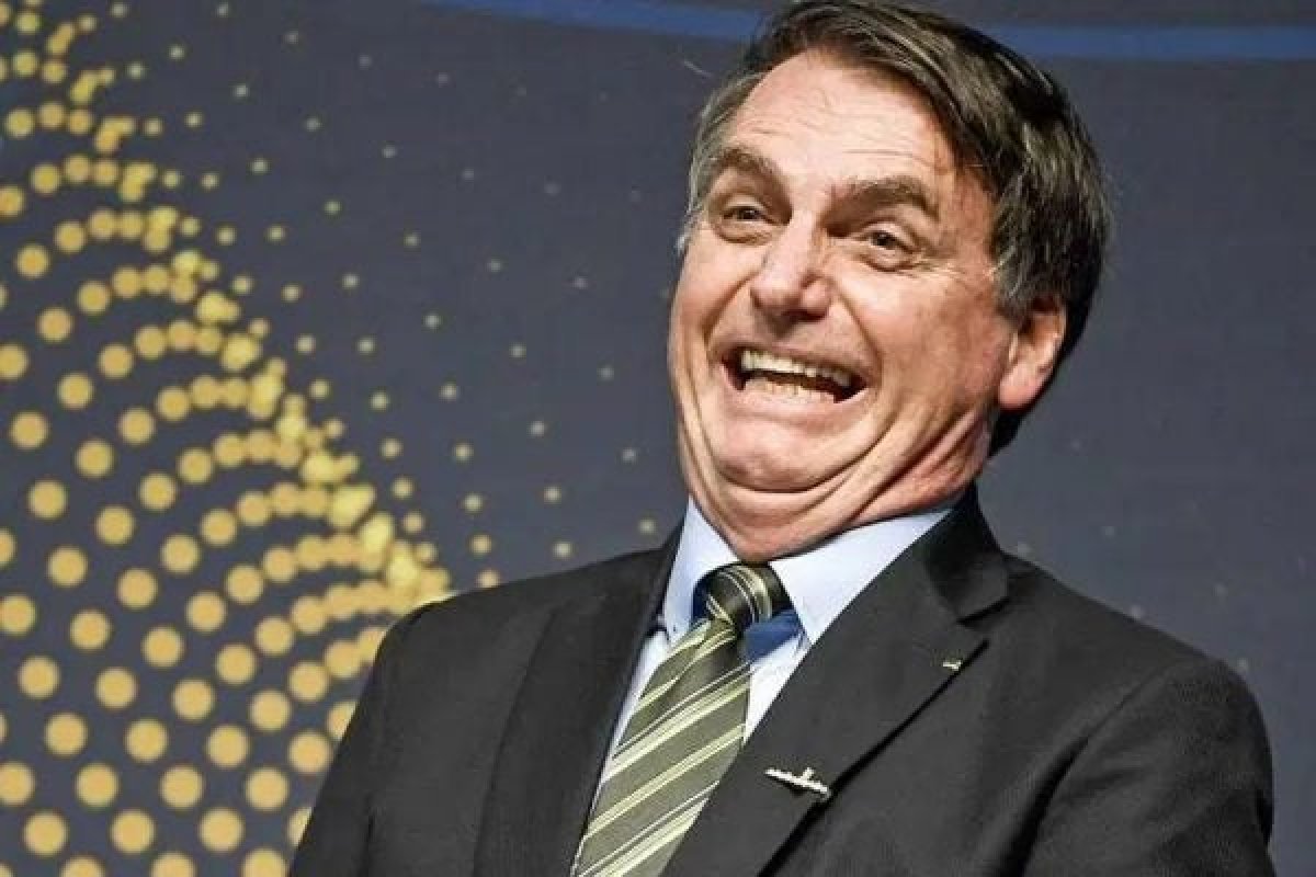Datafolha aponta que 56% dos eleitores de Bolsonaro aprovam gestão do presidente contra coronavírus