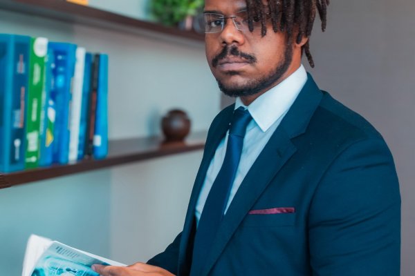 [Ataque bilionário de 5,7 bilhões à Binance comunica o maior incidente sobre segurança da informação já registrado no setor]