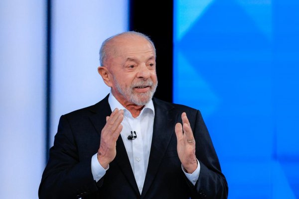 [Lula deve ser mais rígido ao negociar ministérios com o Centrão, diz colunista]
