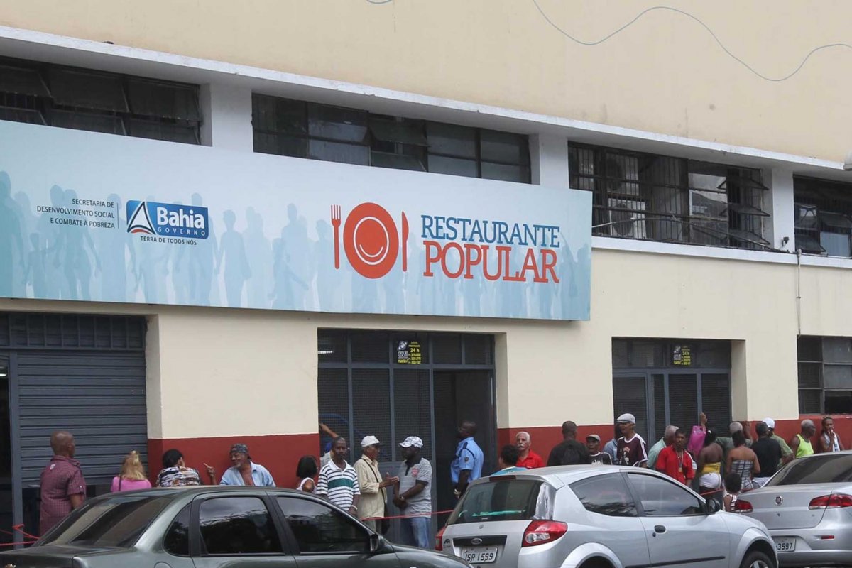 Restaurante Popular fornece quentinhas no lugar do almoço nas unidades
