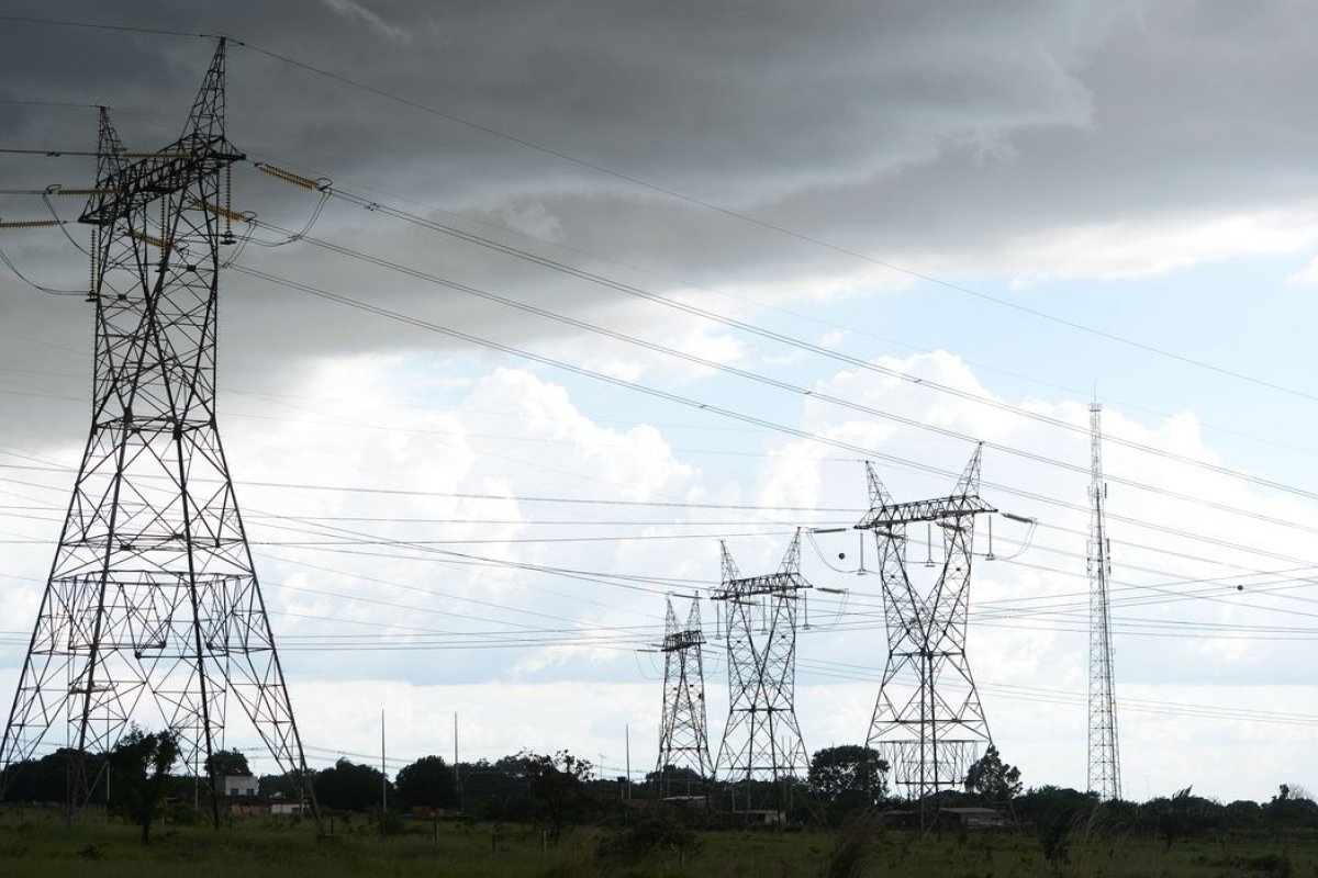 Coronavírus: Aneel suspende cortes no fornecimento de energia elétrica por falta de pagamento