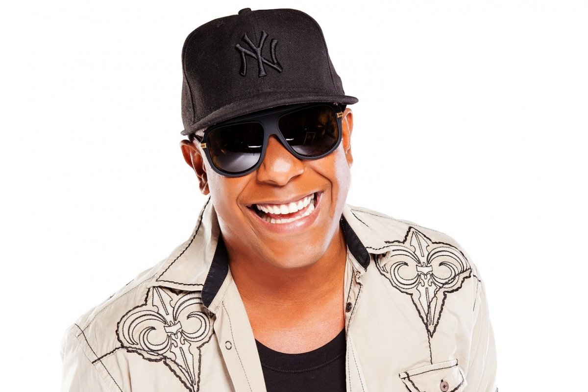 Transmissão de jogo do Brasil altera tráfego na Barra