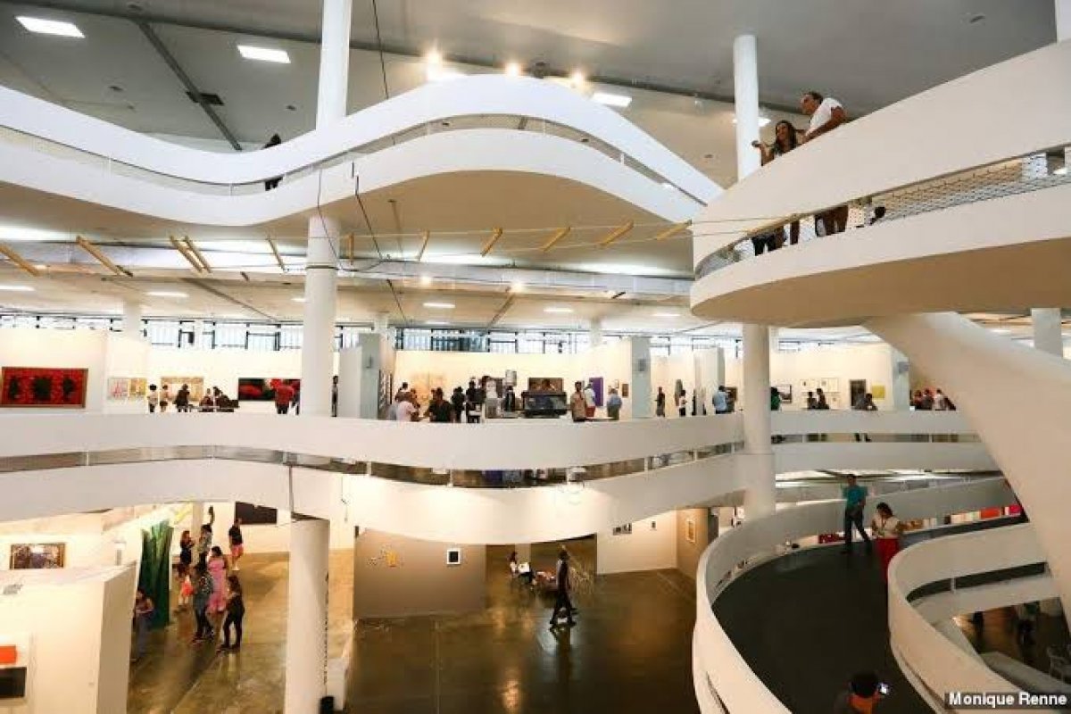 Devido à pandemia mundial, Flip e Bienal de São Paulo são adiadas