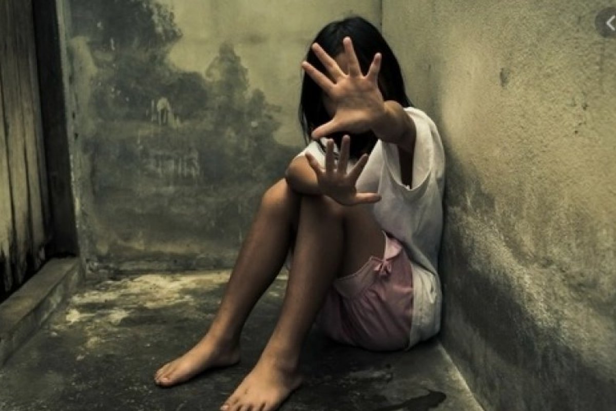 Jovem é estrupada em matagal na cidade de Feira de Santana