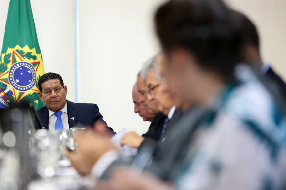 Mourão diz ter ficado 'constrangido' em discussão entre Bolsonaro e Doria