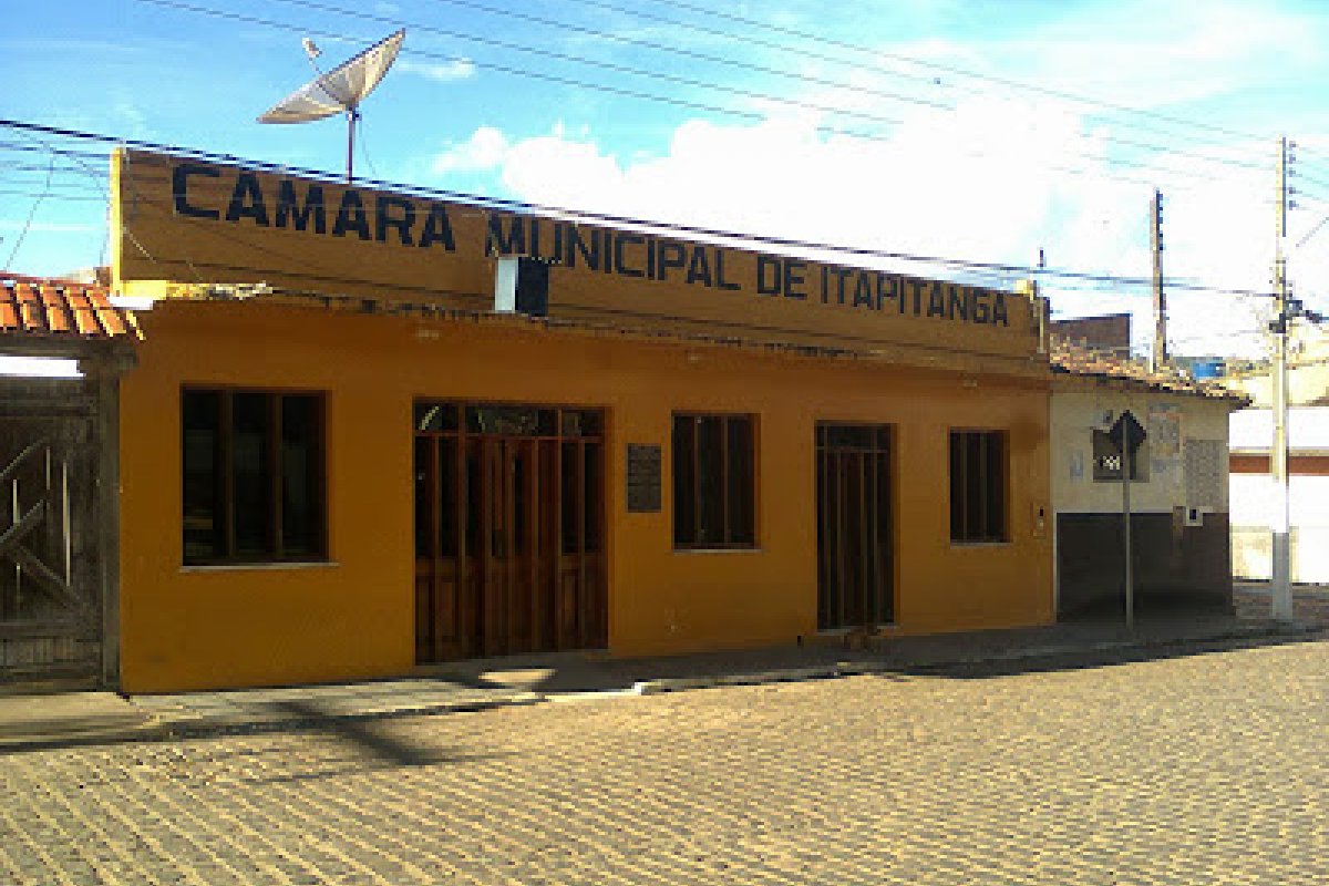 Durante pandemia de coronavírus, Câmara de Itapitanga aprova aumento de salários dos vereadores