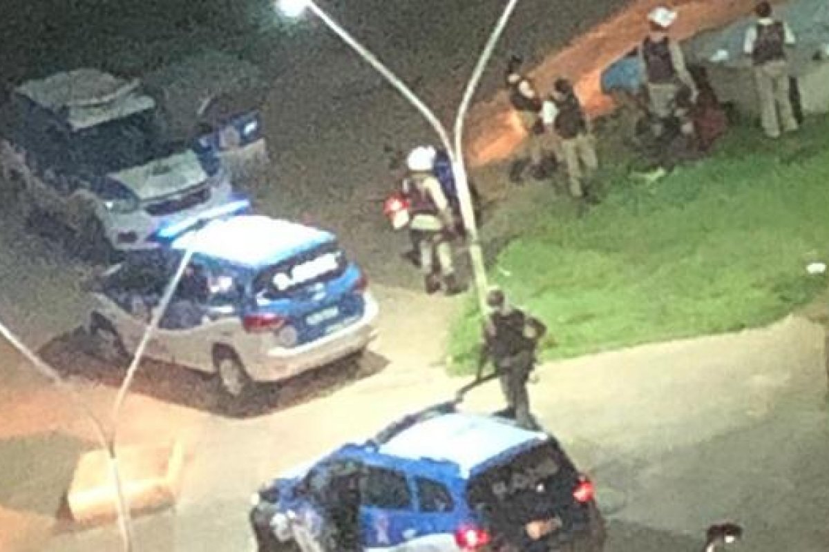 Grupo é detido pela Polícia Militar por jogar bola em Salvador
