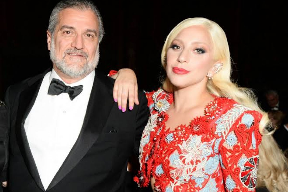 Pasmem: Por causa da pandemia, pai de Lady Gaga pede ajuda com os custos do restaurante da família