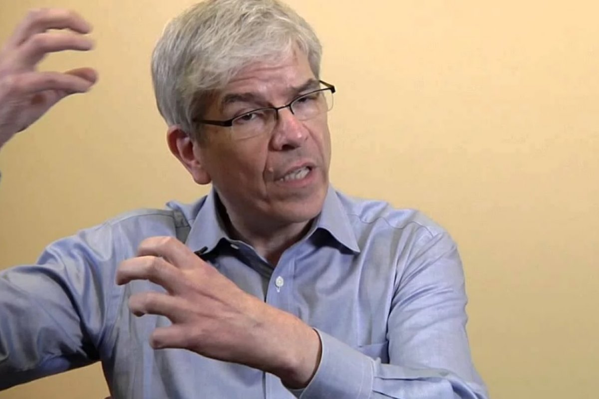 Vencedor do Nobel de Economia, Paul Romer propõe testagem em massa contra coronavírus