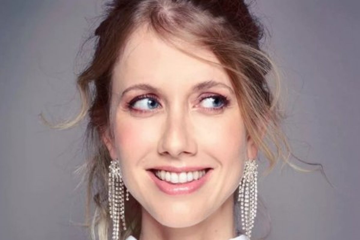 Apresentadora pede demissão da CNN Brasil após discutir com Gottino