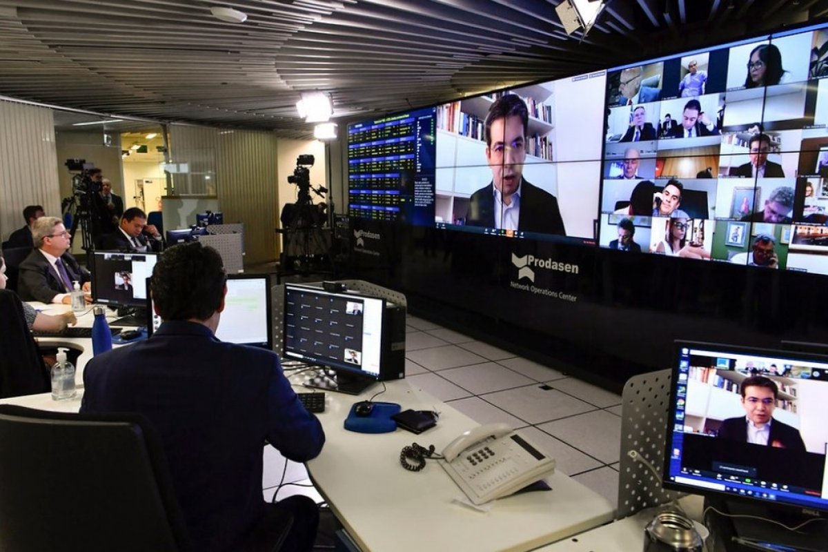 Coronavírus: Senado aprova auxílio emergencial de R$ 600