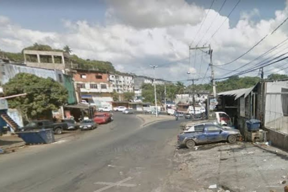 Mulher é morta a tiros em Campinas de Pirajá, em Salvador