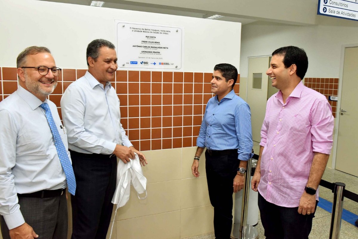 "Nem ele está fazendo política até aqui, nem eu", explica Rui sobre ACM Neto