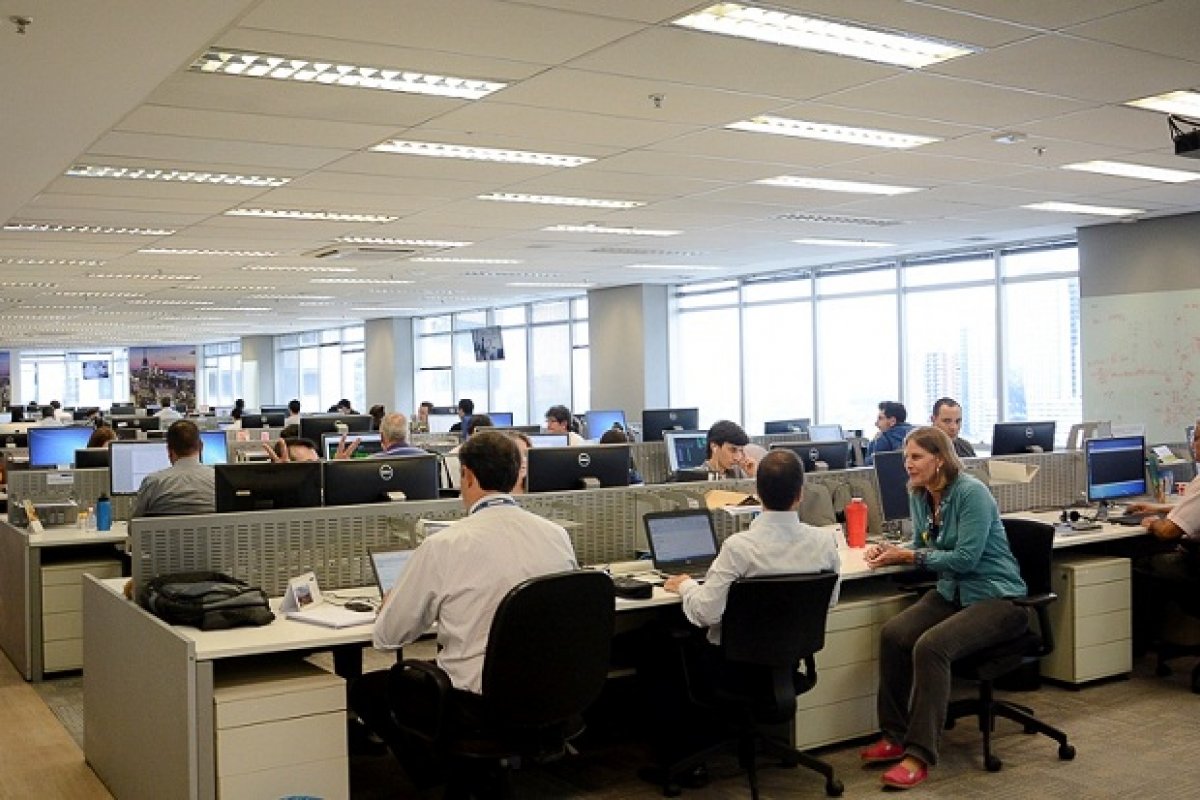 Empresa espanhola oferece 100 vagas de emprego para brasileiros