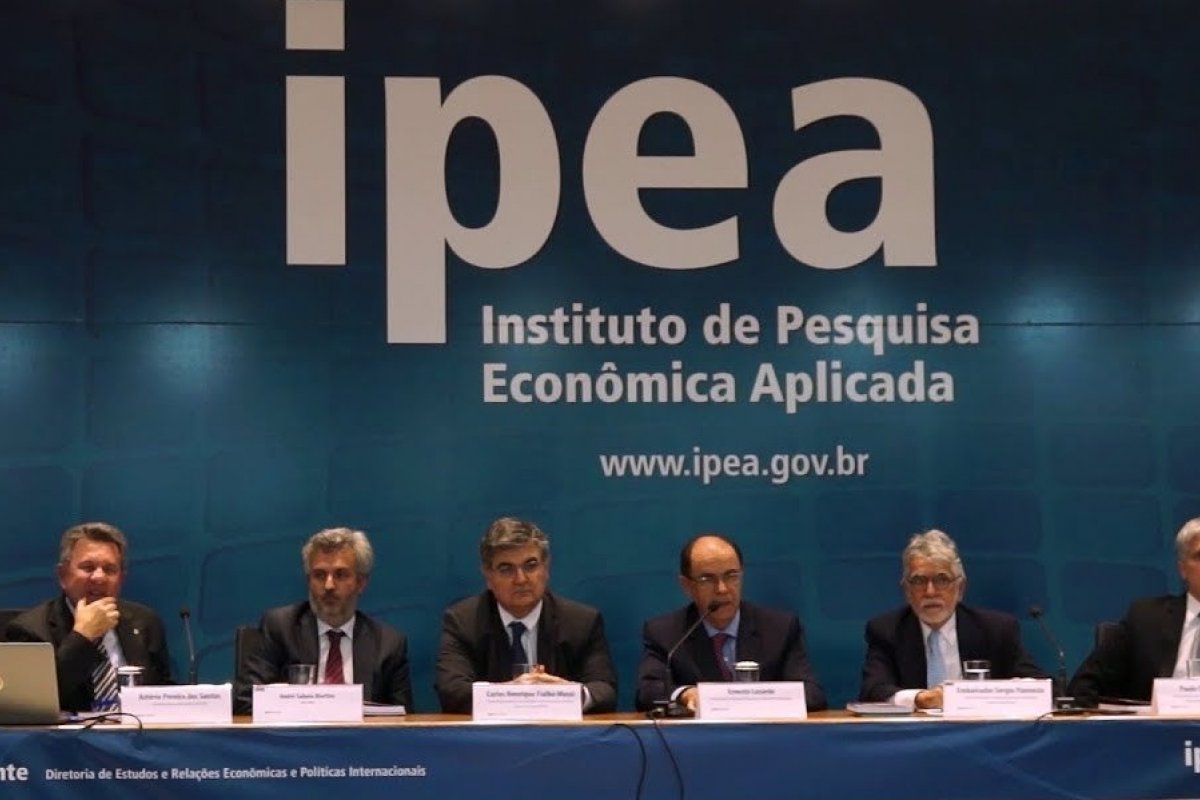 Ipea: 59 milhões de brasileiros são elegíveis para auxílio de R$ 600