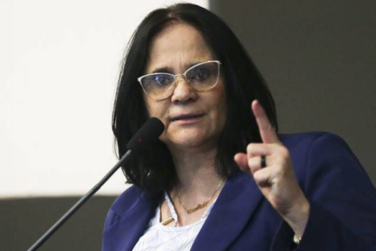 Ministra anuncia aplicativo para denúncia de violência contra a mulher