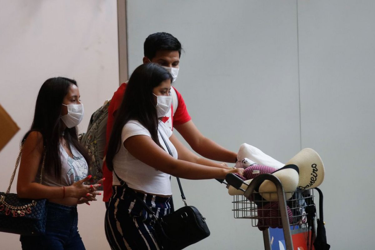 Uso de máscara diminui coronavírus no ambiente, afirmam especialistas 