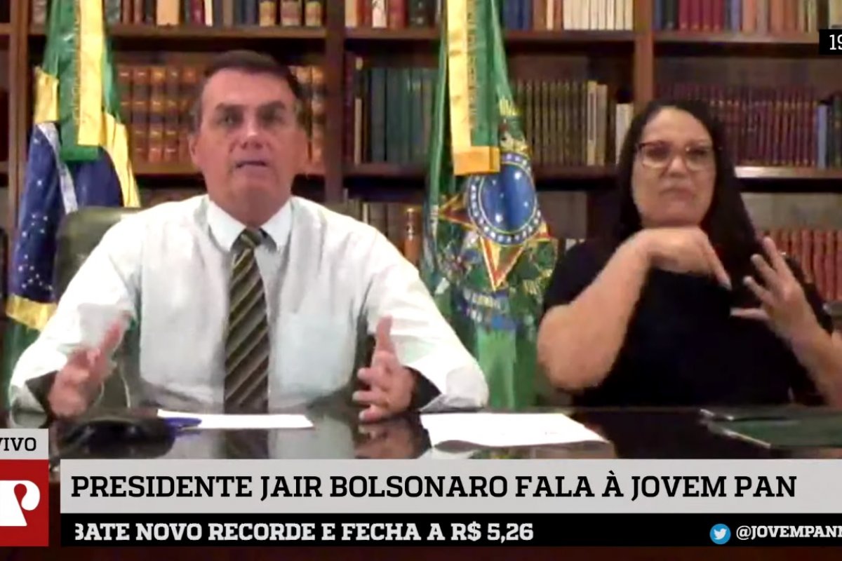 "Ele deveria ter um pouco mais de humildade e ouvir mais o presidente", fala Bolsonaro sobre ministro da Saúde