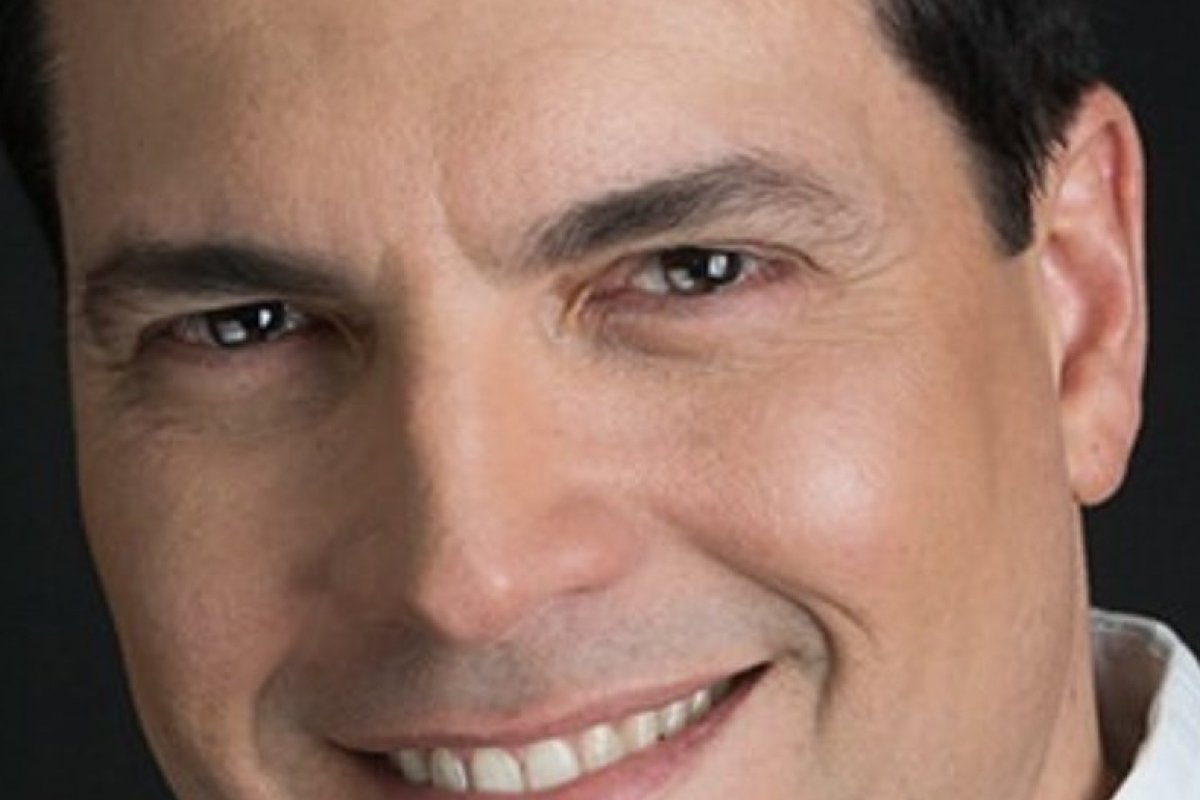 Dr.Elsimar Coutinho anuncia mais uma edição do baile do Ceparh