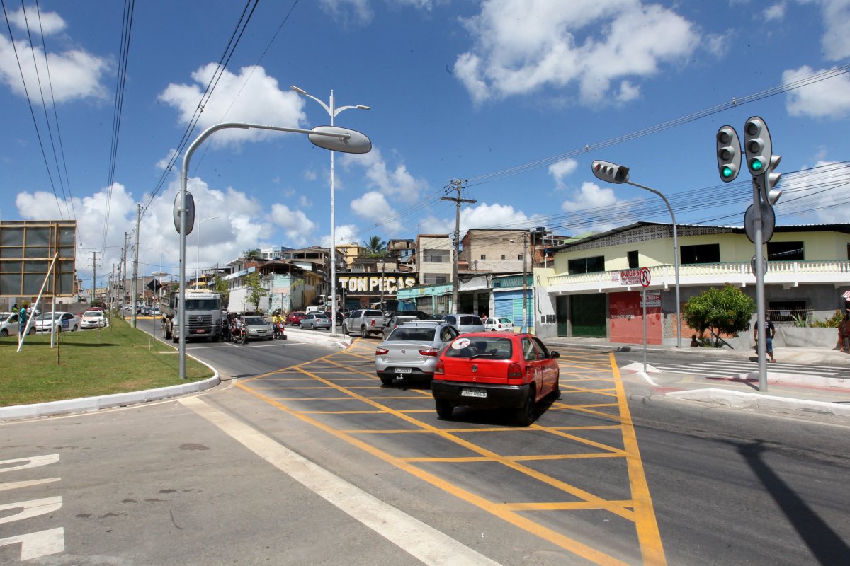 Pedestre morre após ser atropelada na Avenida Suburbana, em Salvador