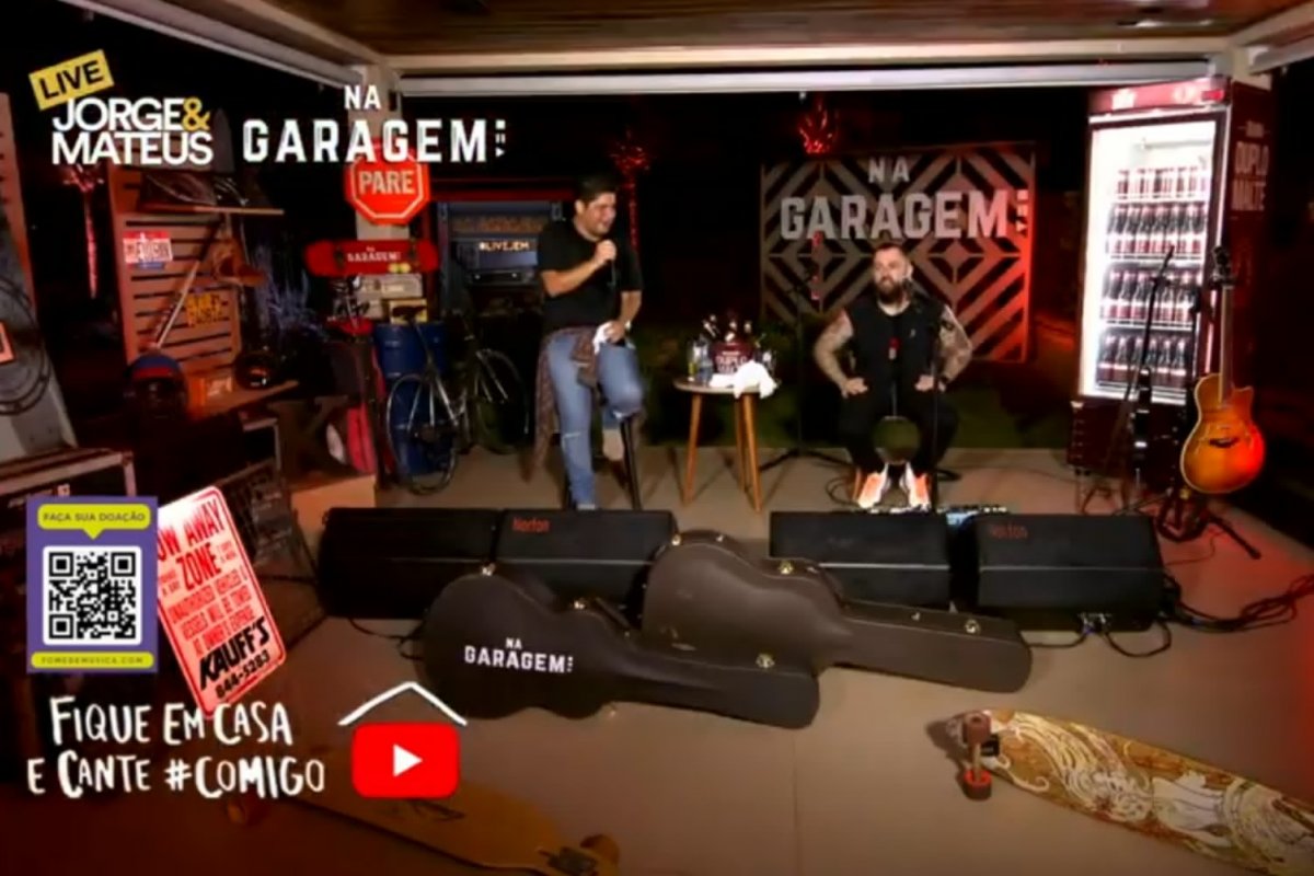 Jorge e Mateus exibem vídeo com Mandetta durante 'live'