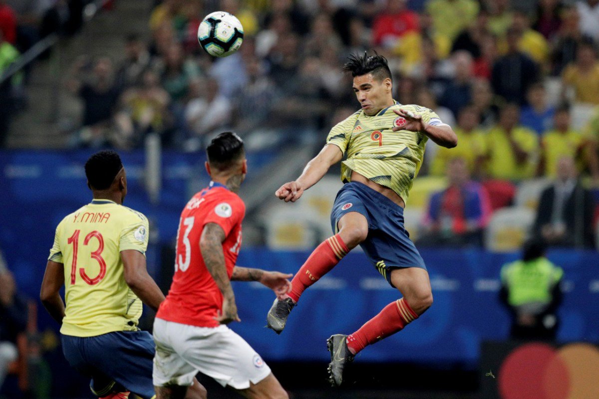 Chile vence Colômbia nos pênaltis e avança para semifinais da Copa América 