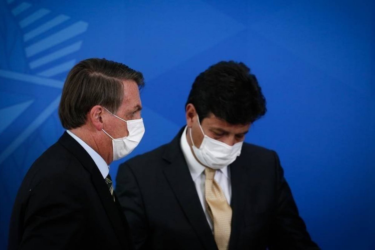 Saída de Mandetta é dada como certa