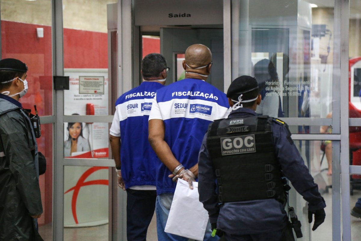 Agências bancárias de Salvador são notificadas por descumprimento de medida de proteção