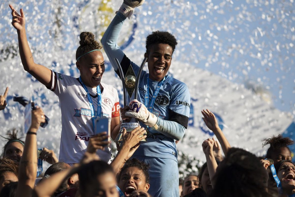 CBF anuncia criação de fundo para ajudar clubes nas séries C e D do Brasileirão