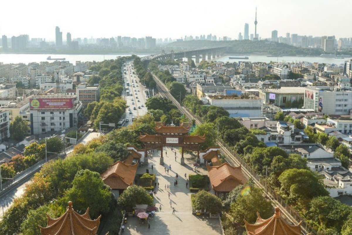 Acaba o isolamento social em combate a Covid-19 em Wuhan