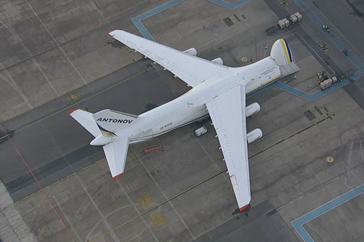 Avião cargueiro com 6 milhões de máscaras de proteção pousa no aeroporto de Brasília, diz Inframerica