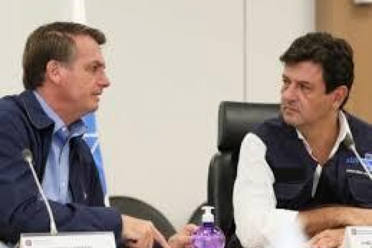 'Tranquilo, só lavoro', diz Mandetta após reunião com Bolsonaro