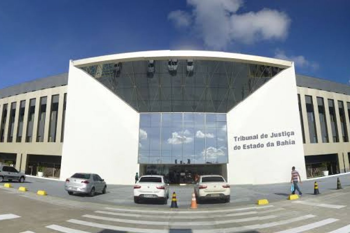 CNJ abre ação contra desembargador baiano acusado de nepotismo 