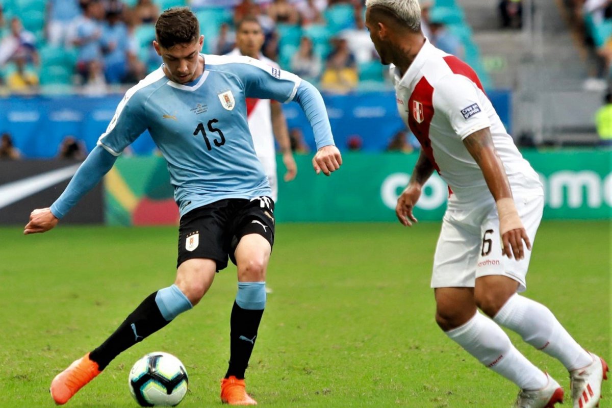 Uruguai e Peru vão empatando na Fonte Nova