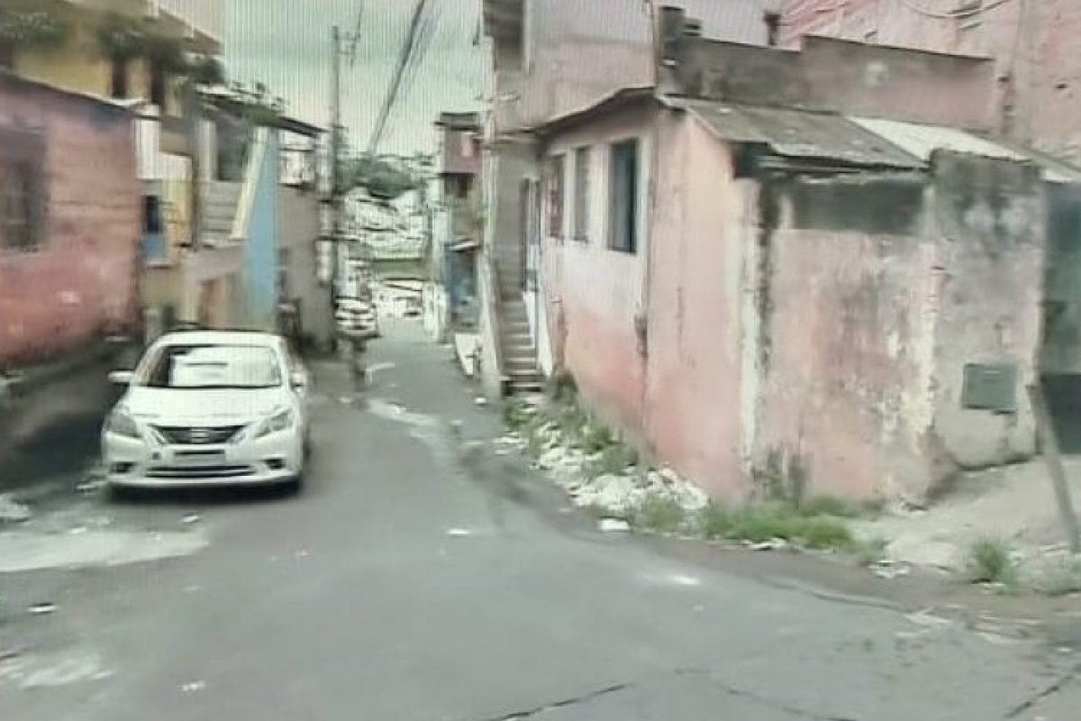 Homem é assassinado a tiros na Estrada das Barreiras