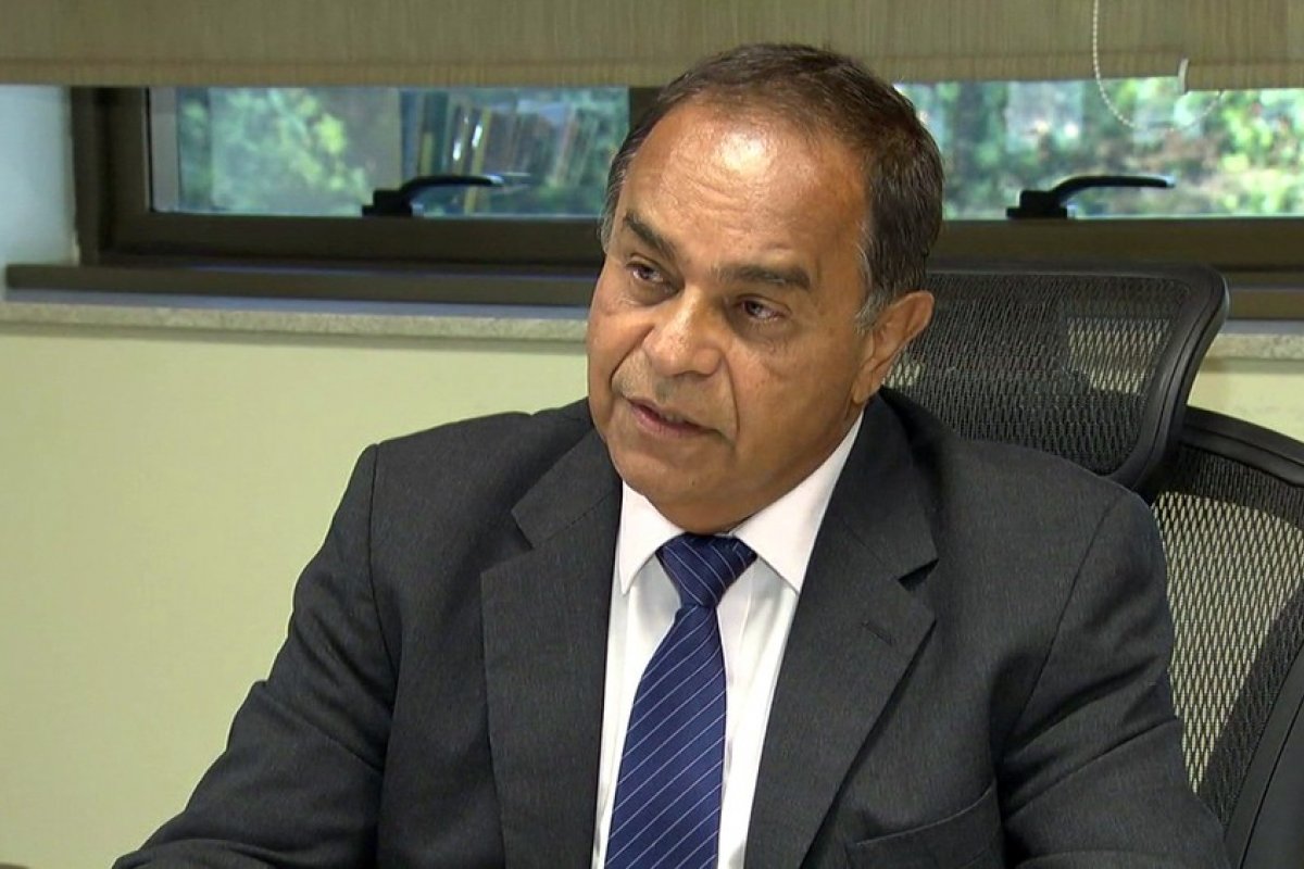 MPF diz que mensagens em celular de miliciano do RJ ajudaram na venda de decisões judiciais de Siro Darlan