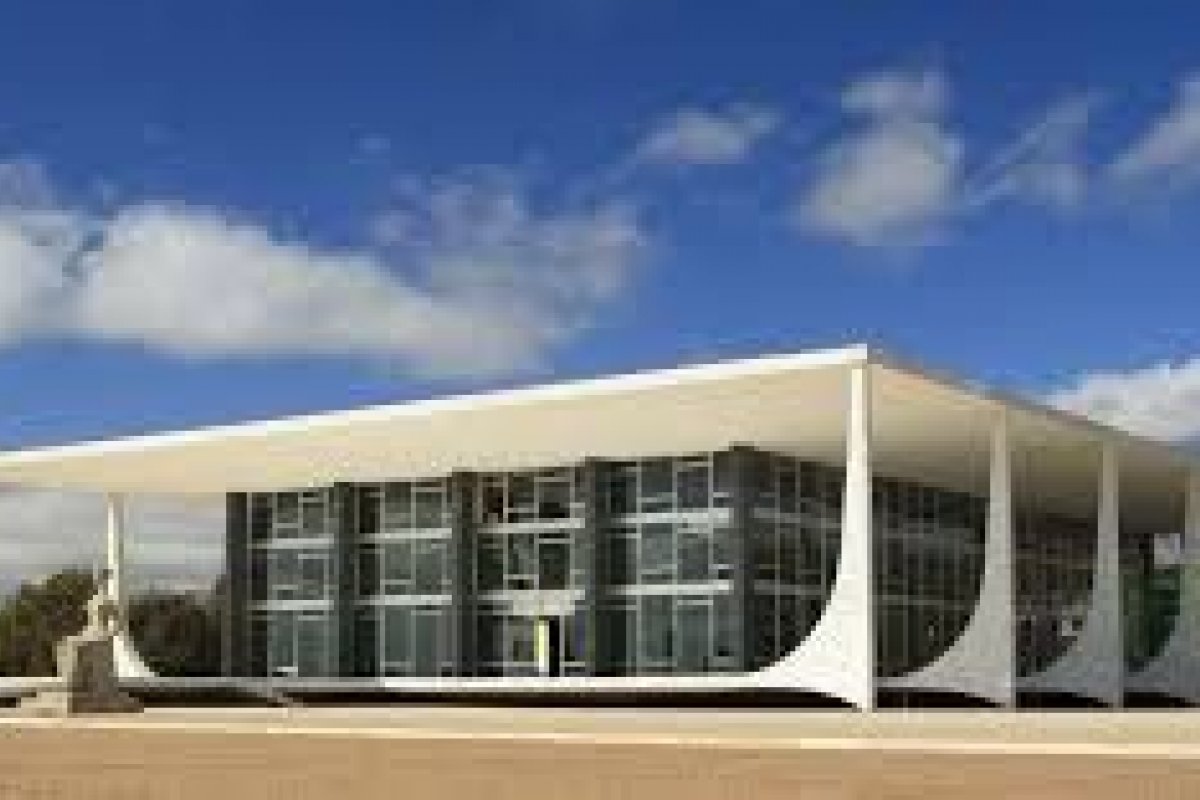 Governo libera apenas 1,5% das emendas para combater coronavírus