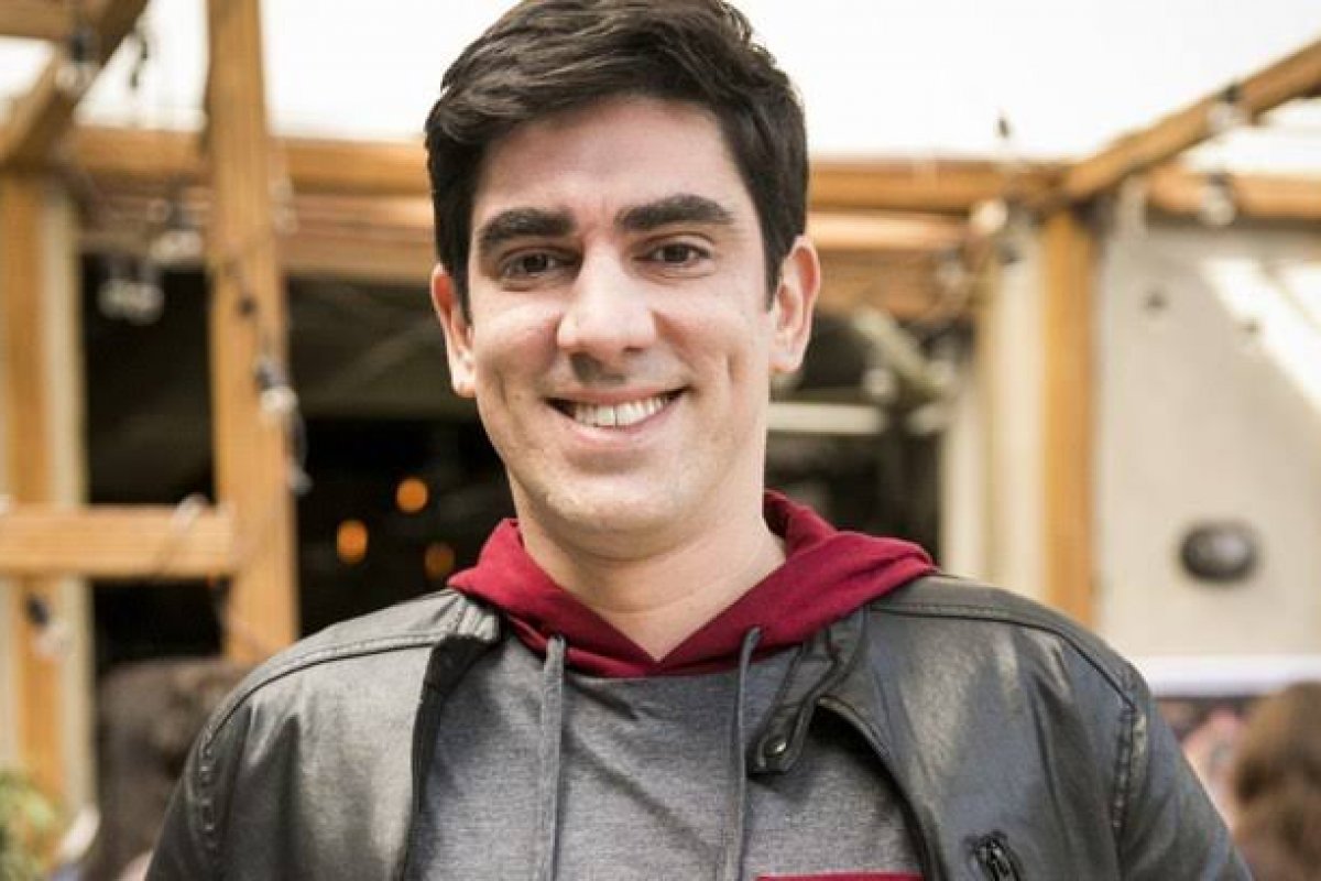 Marcelo Adnet revela  abuso na infância e é atacado na web