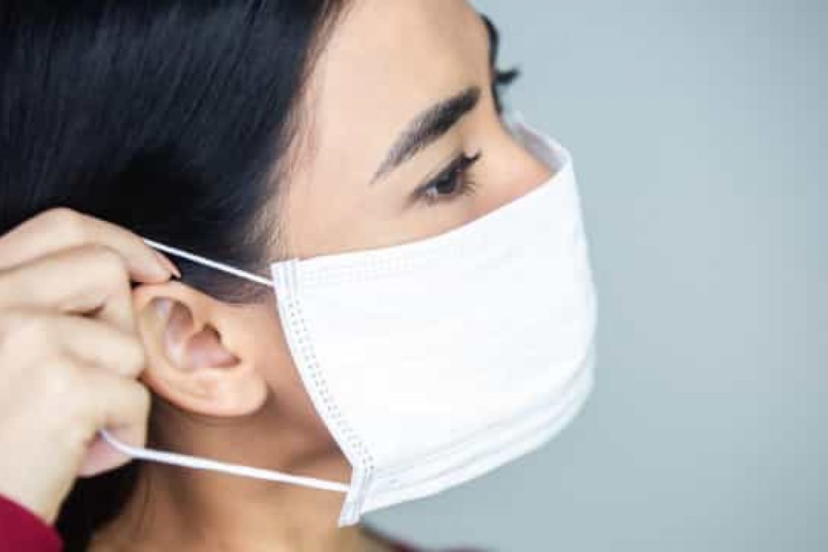 Saiba como fazer a sua máscara de tecido em casa e a usá-la corretamente