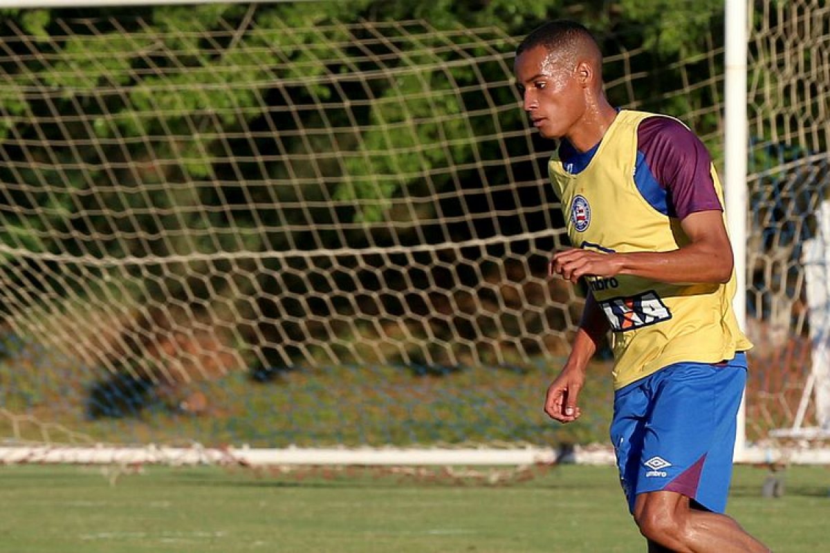 Bahia anuncia venda de Paulinho para time dinamarquês