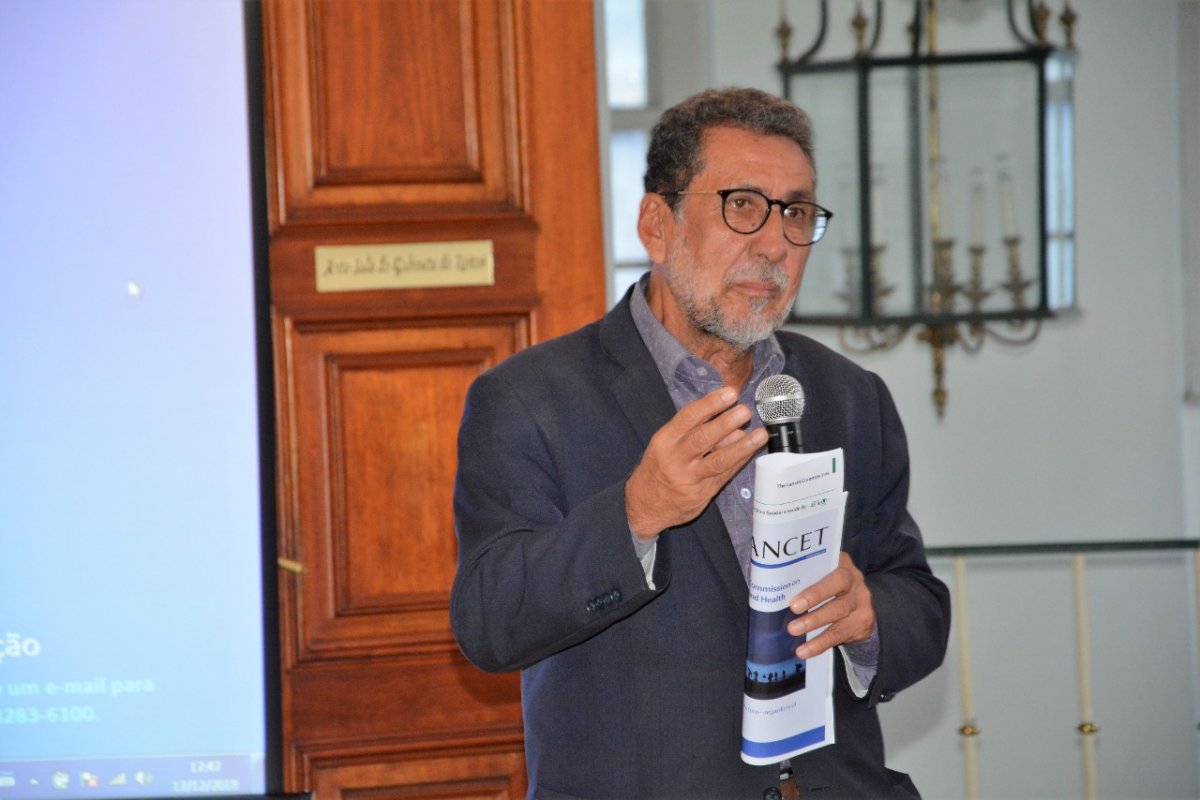 Cientistas baianos realizam marcha para defender a ciência no desfile do Dois de Julho