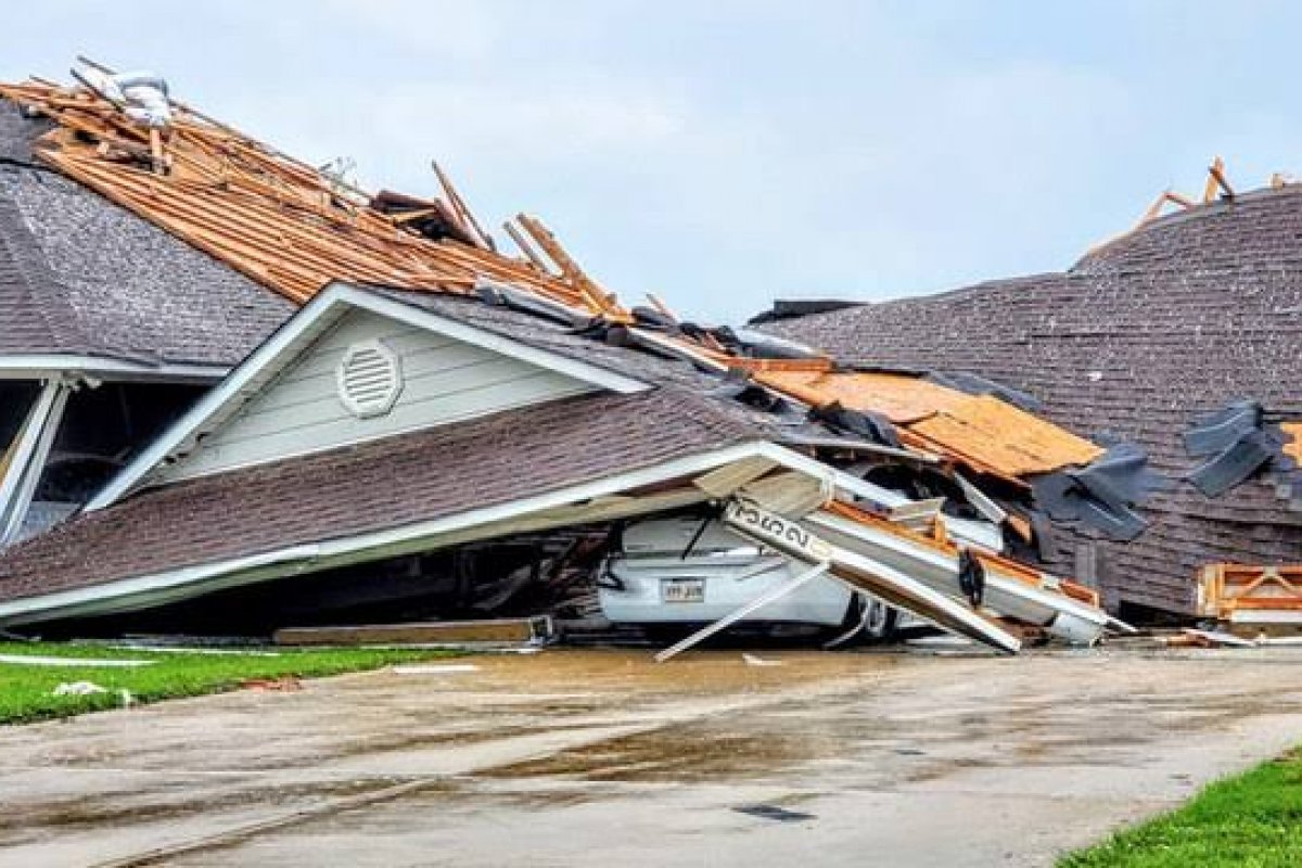 Tornados causam destruição no sul dos EUA e matam 26 pessoas
