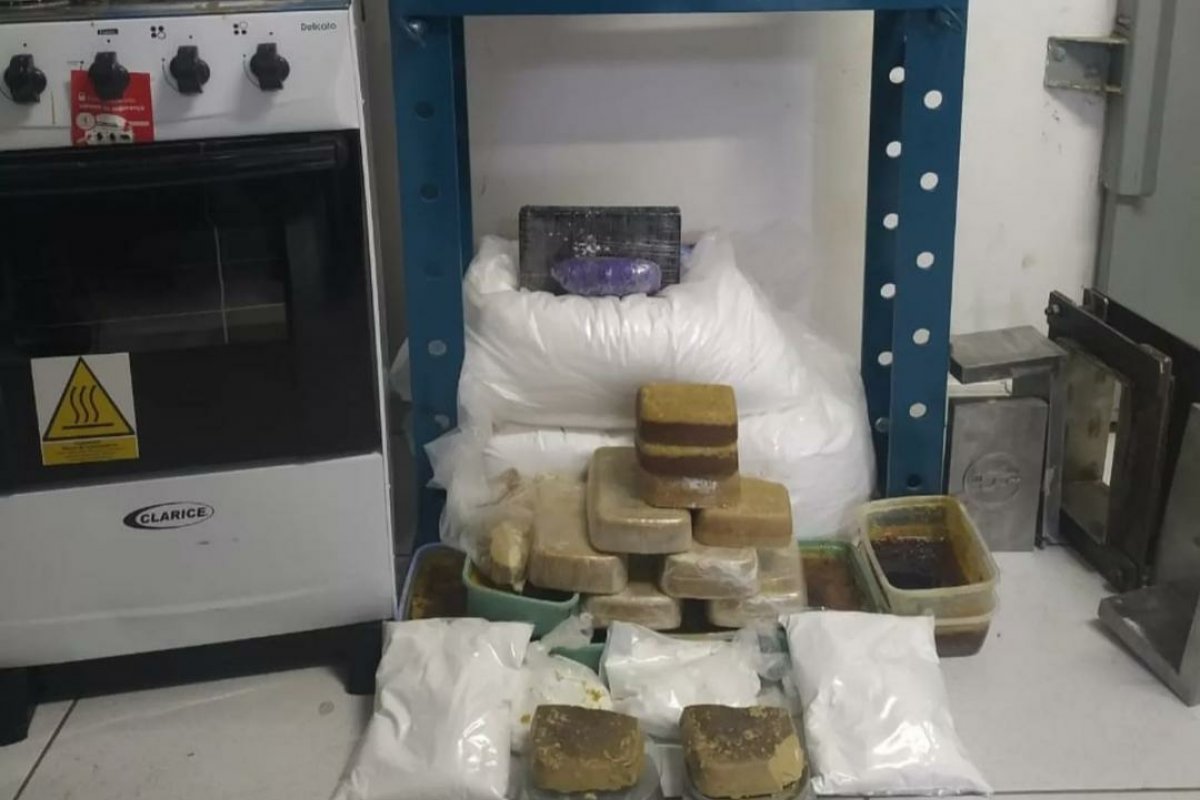 Polícia desarticula laboratório de produção e refino de drogas no oeste da Bahia