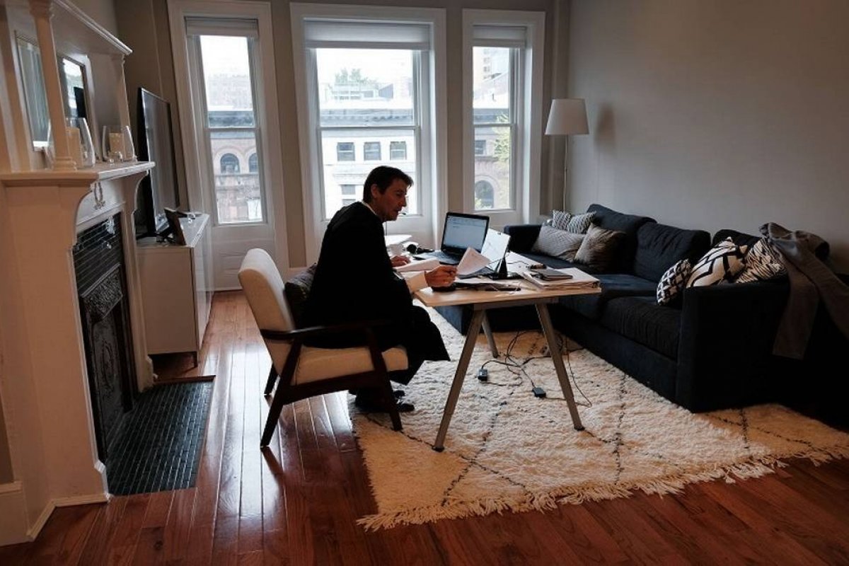 Isolamento provoca crescimento nas vendas de itens para home office